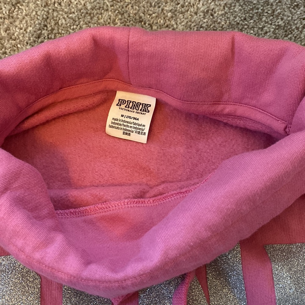 PINK pull over - Picture 2 of 3